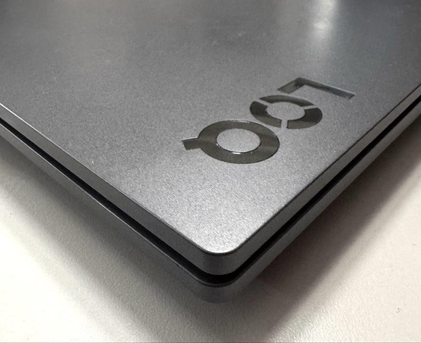 Laptop Lenovo LOQ 15IRX9