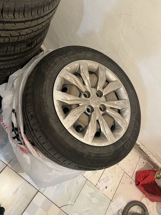 Продам комплект дисков R15 4x100 hyundai