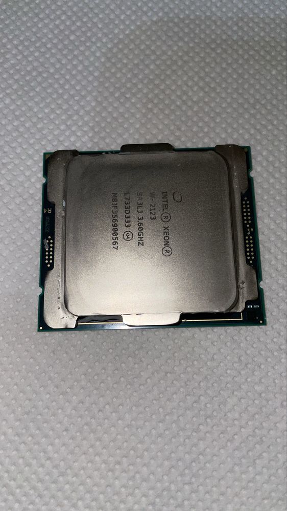 Процесор Intel Xeon W-2123