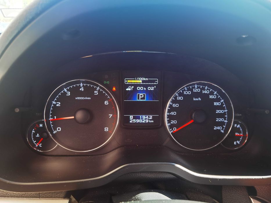 Subaru Outback 2014, 2.5 BiFuel 173к.с.