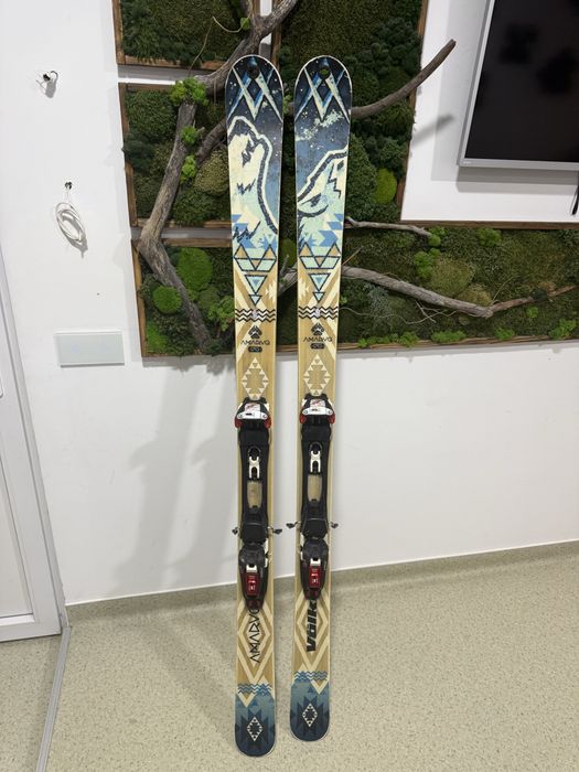 Schiuri de tura Volkl Amaruq 170 cu legazuri de tura Marker