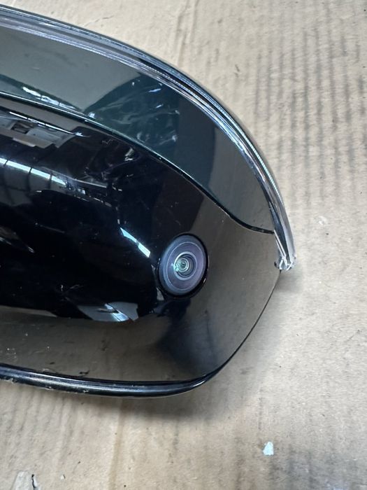 Bmw G26 ляво огледало камера и затъмняване
