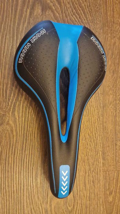 Sa bicicleta, noua, confortabila