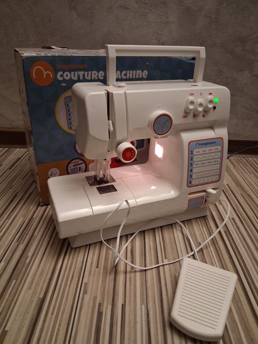 Mașina de cusur copii 8+