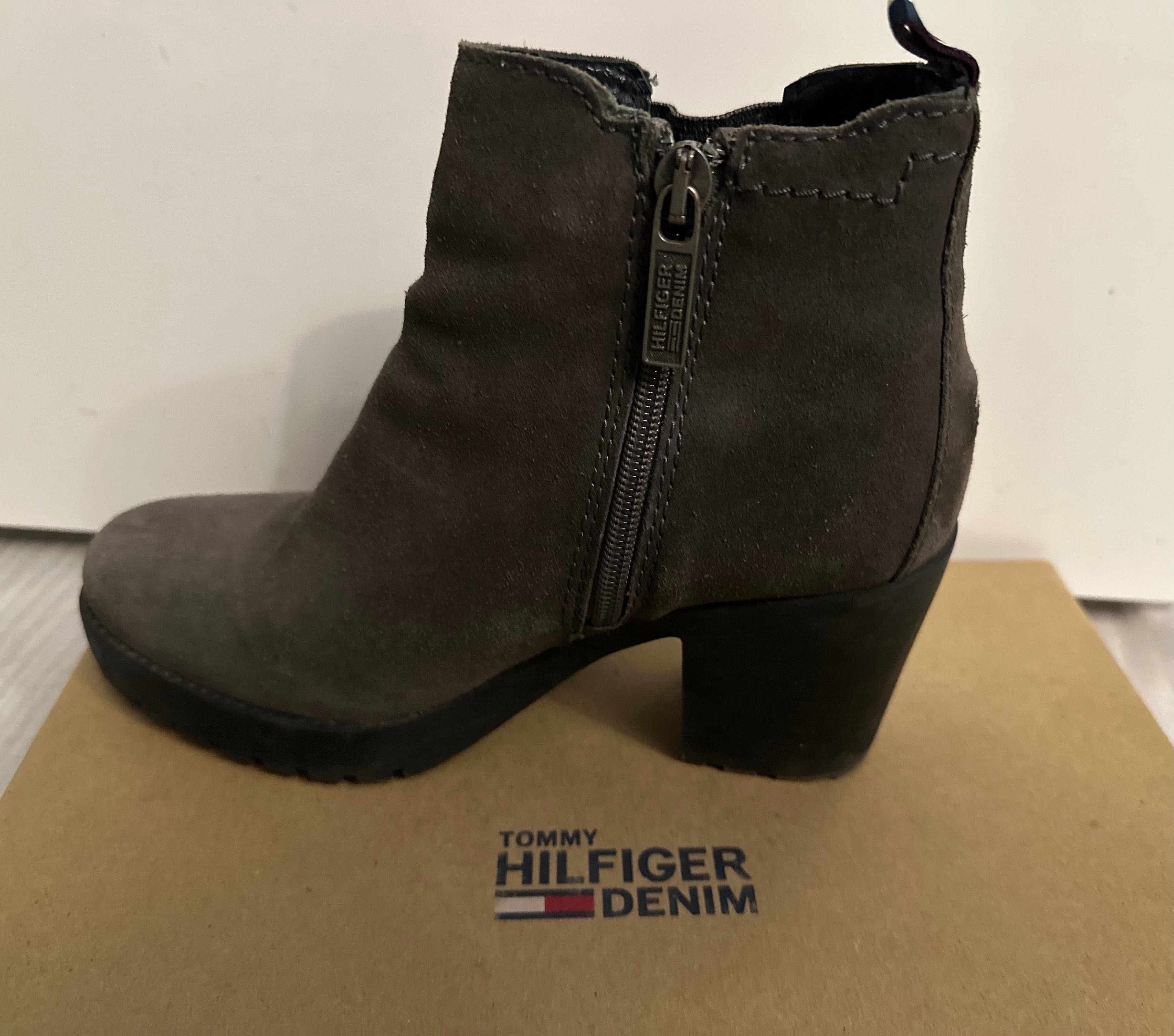 Зимни боти Tommy Hilfiger
