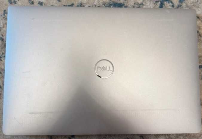 Dell XPS 13 9370 – i5, 16GB ram, 256GB ssd, UHD Touch