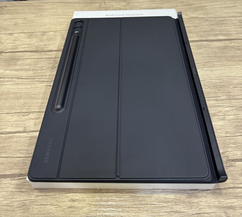 Prodam samsung MagicKeyboard  tab s9 FE plus