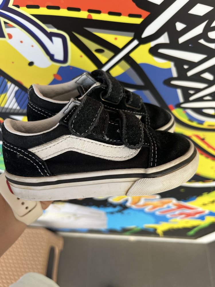 Детски кецки Vans номер 22
