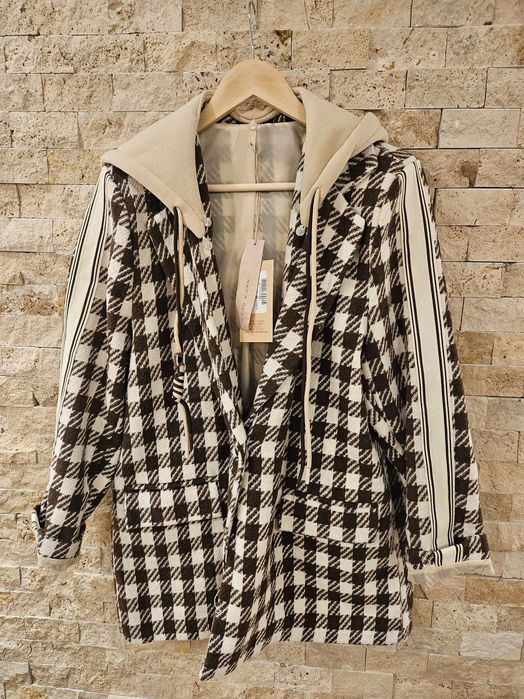 Красив есенно-зимен блейзер