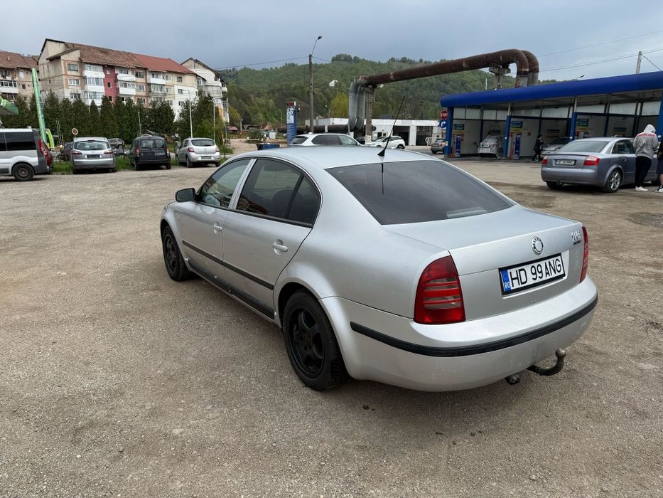 Skoda Superb 1 2003