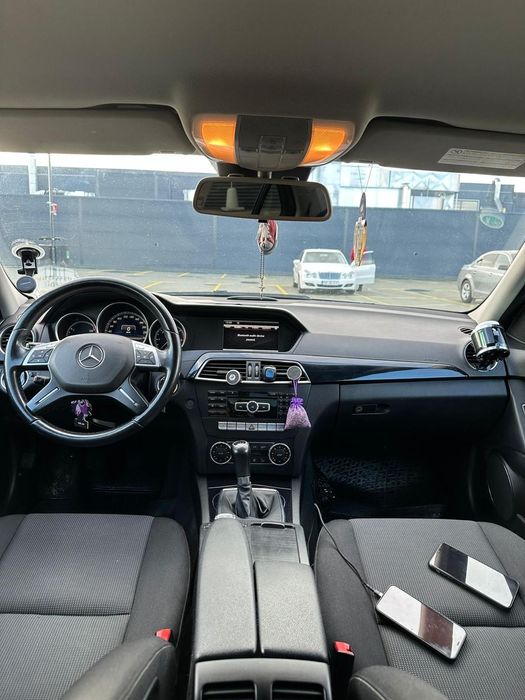 Mercedes c class w204