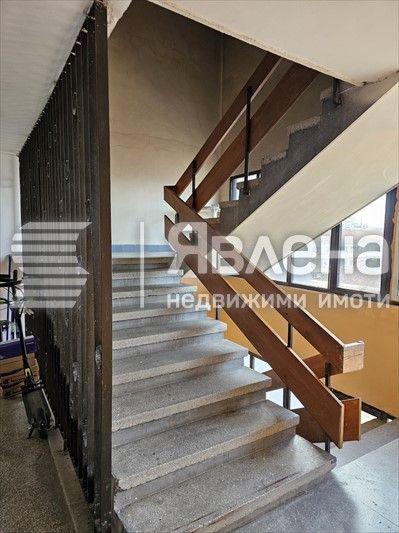 Продава се Тристаен апартамент в София, Лагера - 99 кв.м за 2081 €/кв.м - Снимка #2