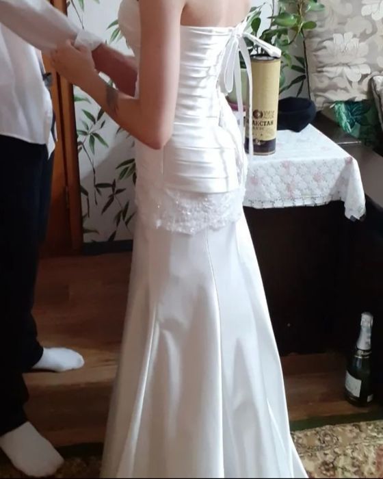 Свадебное платье