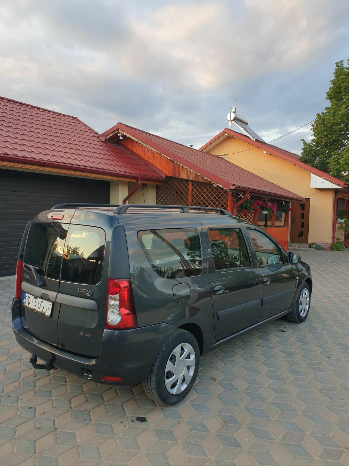Logan MCV 1.6 16V  GPL