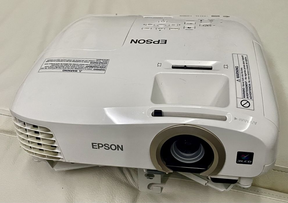 Проектор Epson 1080p