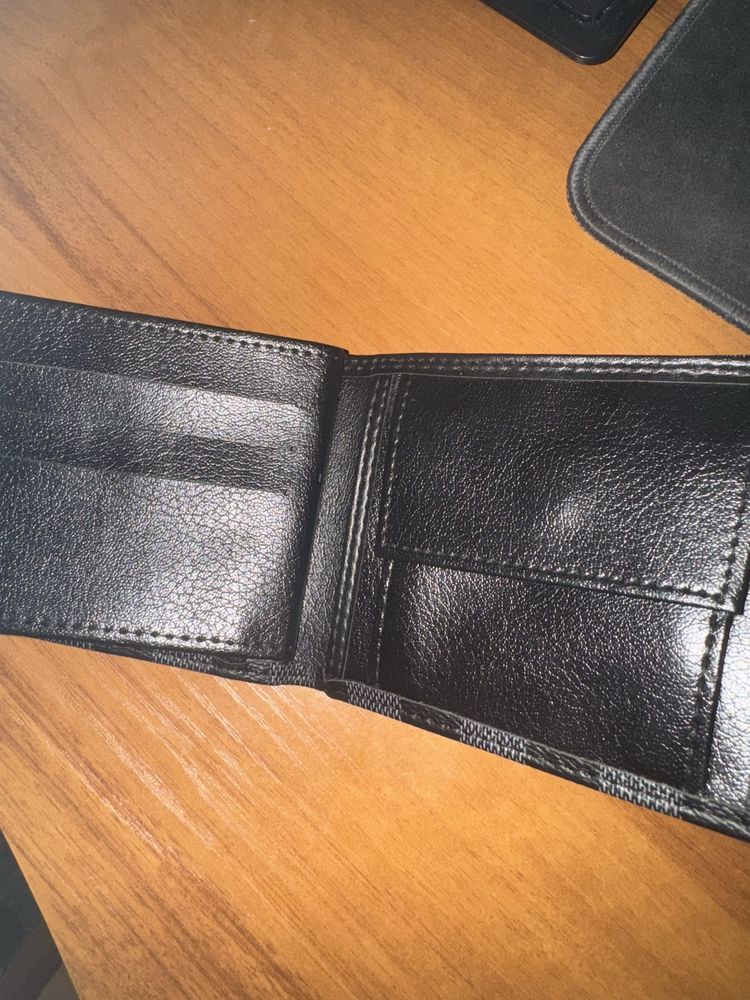 LV Louis Vuitton портфейл
