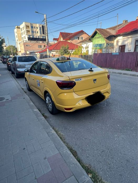 Vand Dacia Logan echipat pentru Taxi
