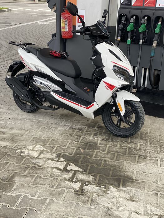 Scuter R9 50cc 2025