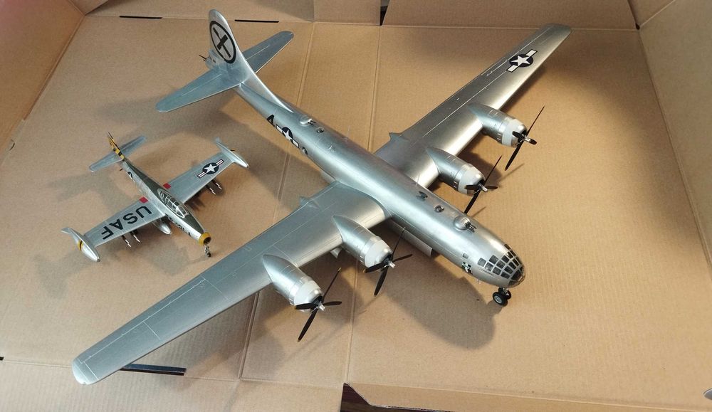 подарочная модель самолета Пе-2 в масштабе 1/72 пр. Италия!