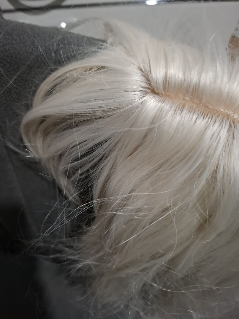 Peruca blond lunga 120 cm ușor par ondulatperuca Cenușăreasa