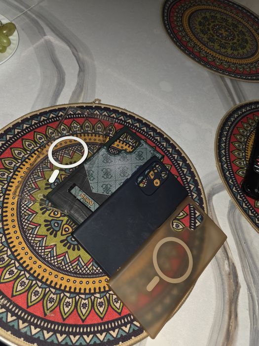 Чехлы использованные для телефона