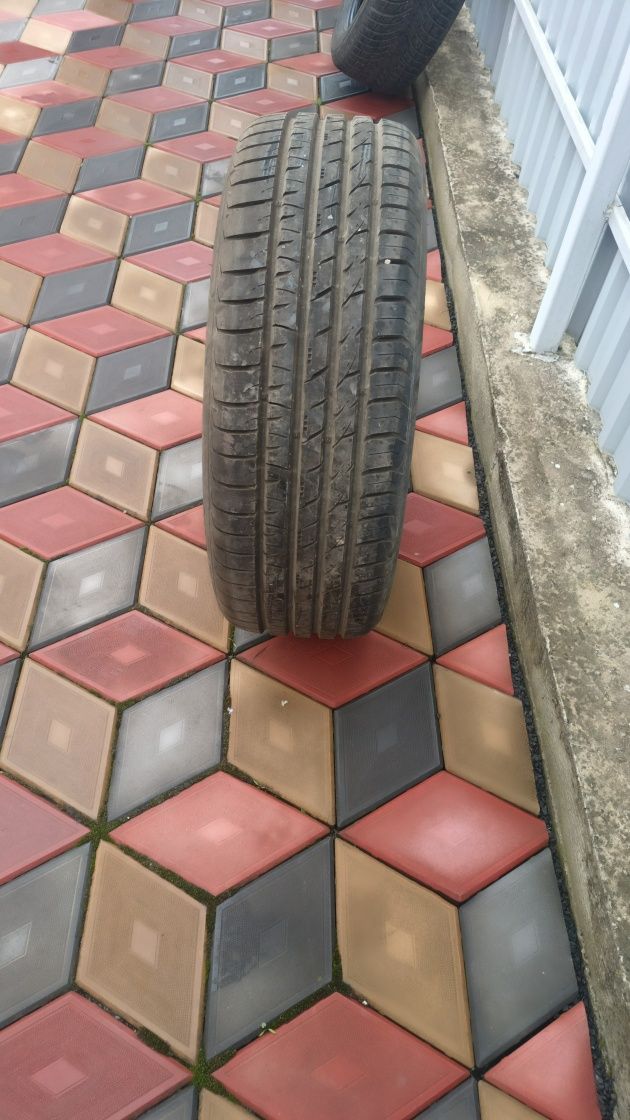 Cauciuc SUV 235/55 R 19, 101 v de vara nefolosit