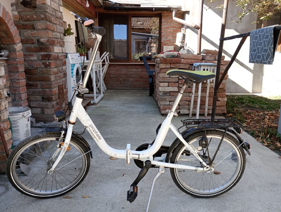 Vând bicicleta pentru dame