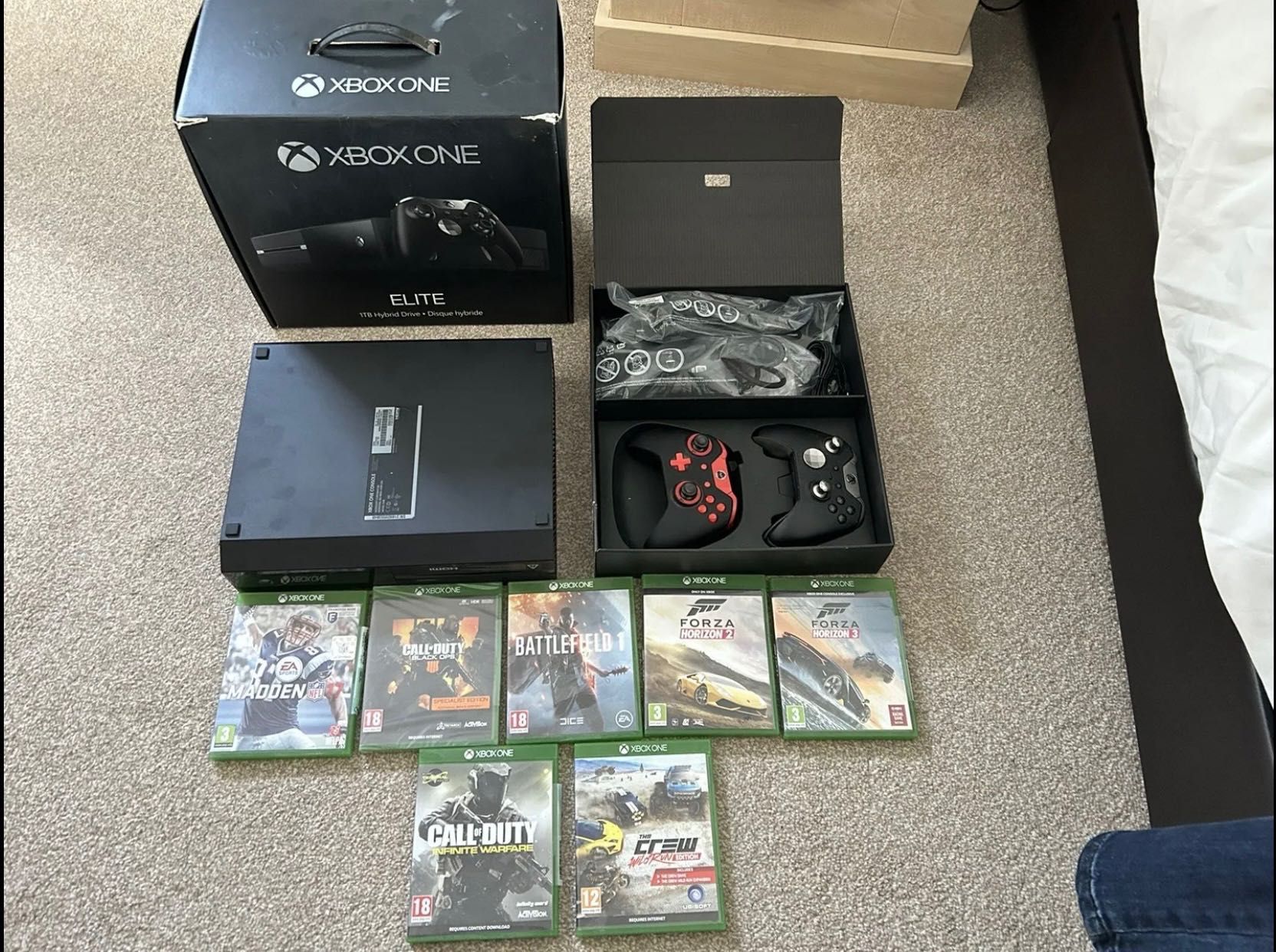 Microsoft Xbox One Elite Bundle 1 TB black + games + 2 Controllers