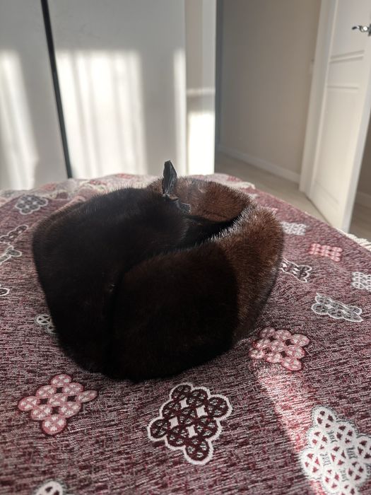 Продам норковую шапку, мужскую.