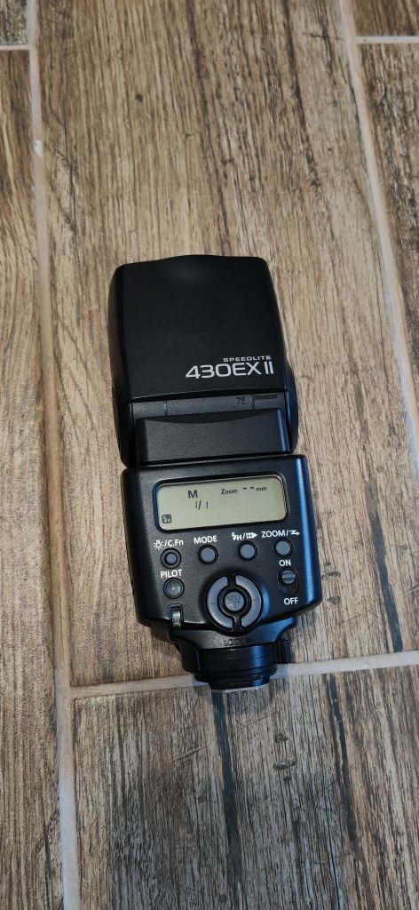 Светкавица Canon Speedlite 430ex ii