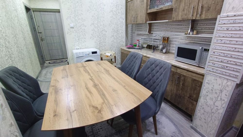 1/9/9 Кадышева,Россия магазин,с ремонтом,с мебелью,42 м2,зал 5*5