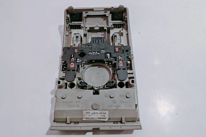 Plafoniera  4F0947135BP Audi A6 4F/C6