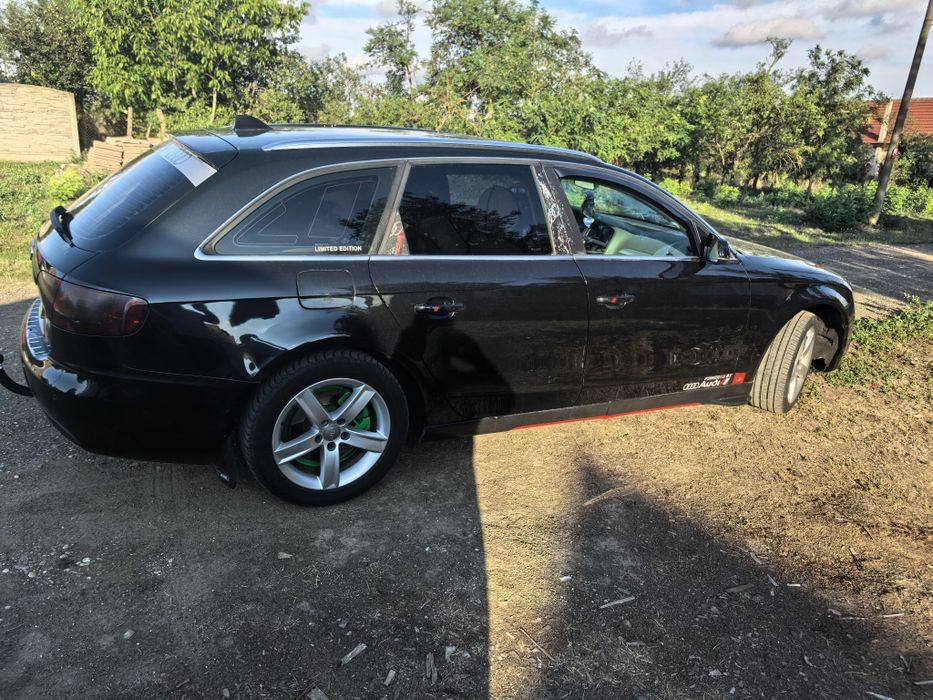 se vinde un autoturism marca Audi A 4