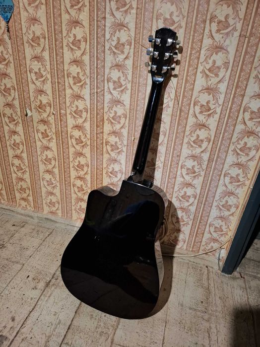 Акустична китара Squier by Fender