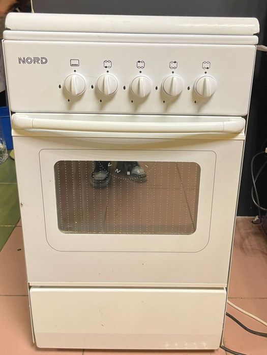 Продаю газовую плиту Nord