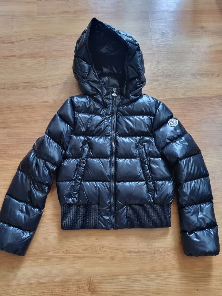 Яке гъши пух Moncler