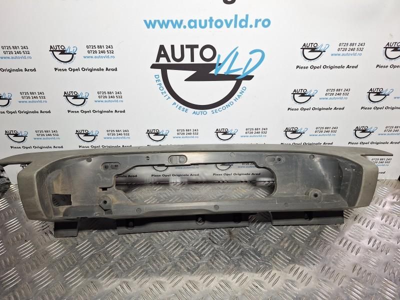 Ornament stop dreapta spate Opel Vivaro