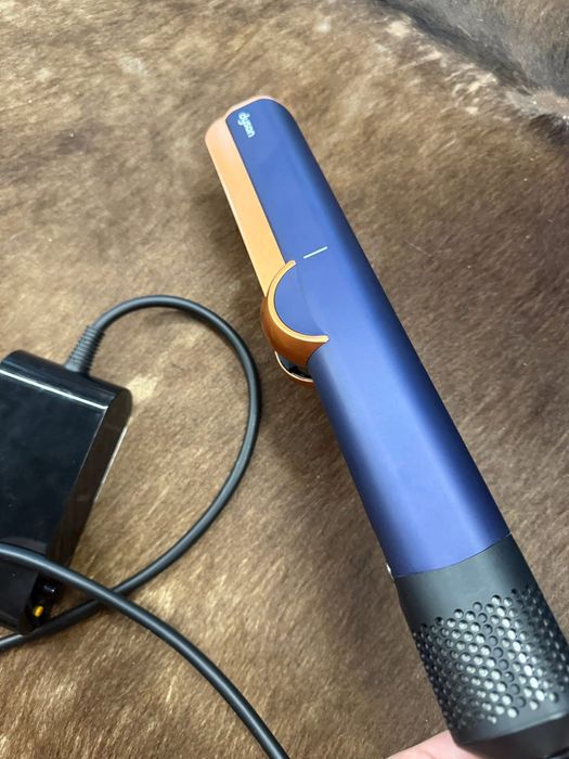 преса-сешоар DYSON AIRSTRAIT