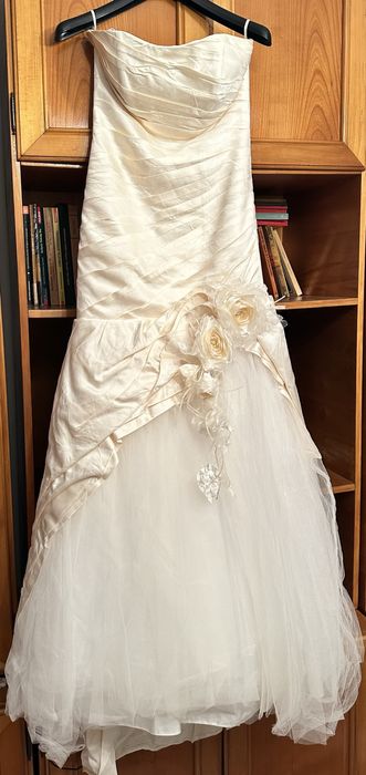 Vand rochie mireasa White lady