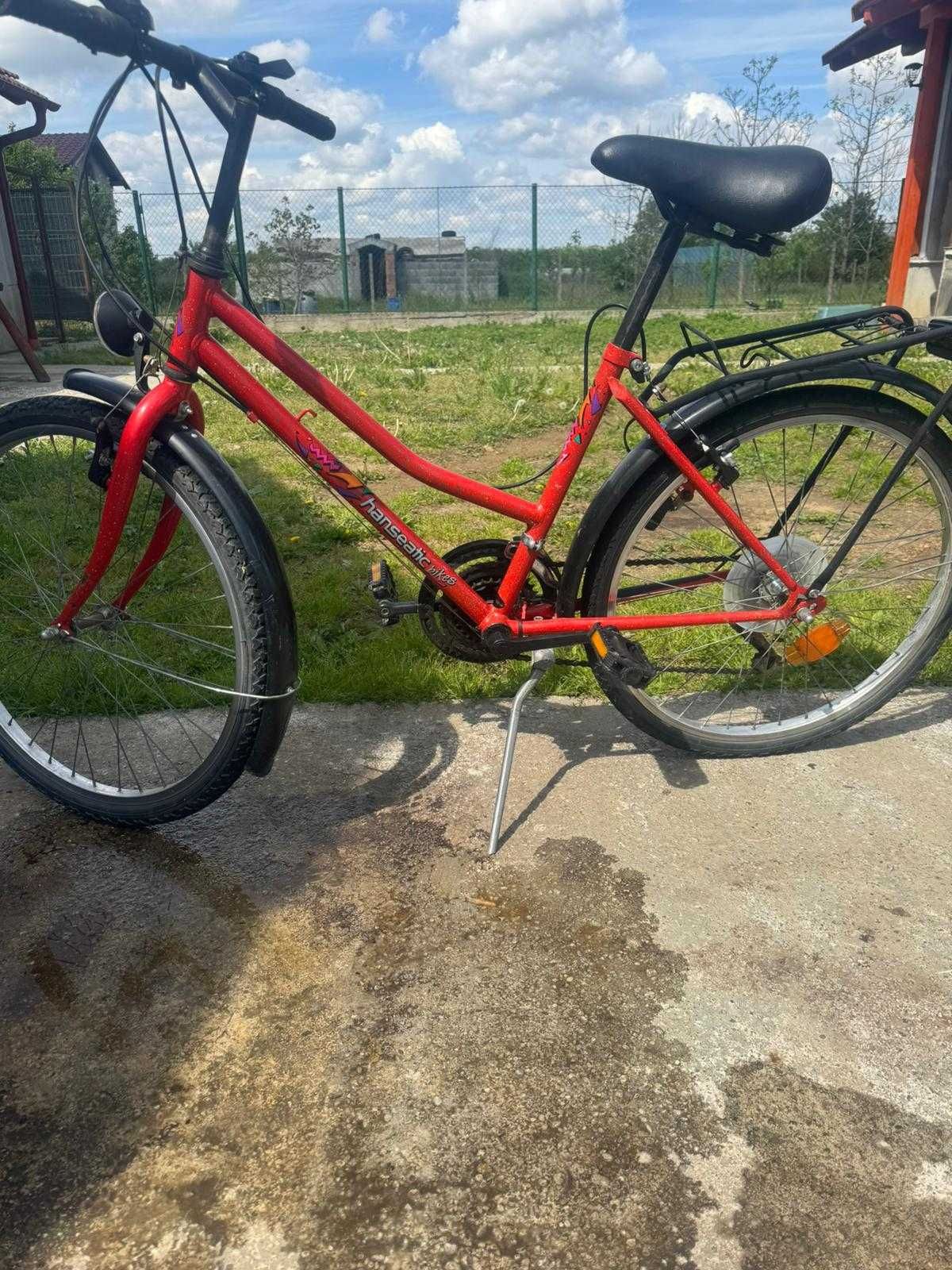 Vand bicicleta de fete
