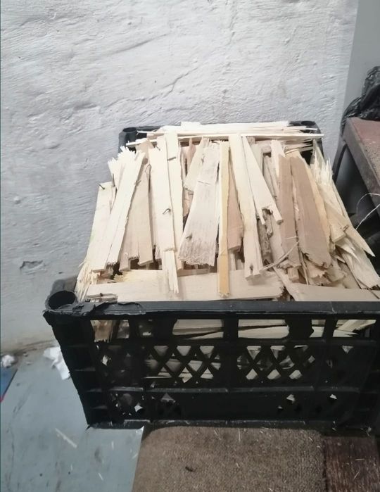 Așchii  lemn pentru  aprins focul