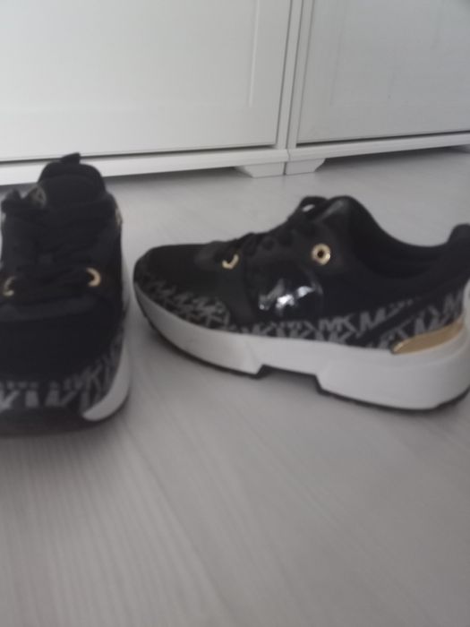 Adidași Nr 34 Michael Kors