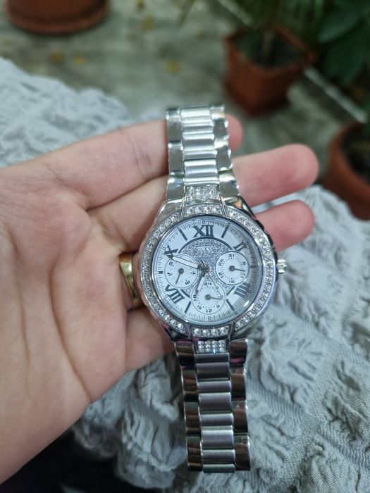 Ceas original Guess NEFUNCȚIONAL