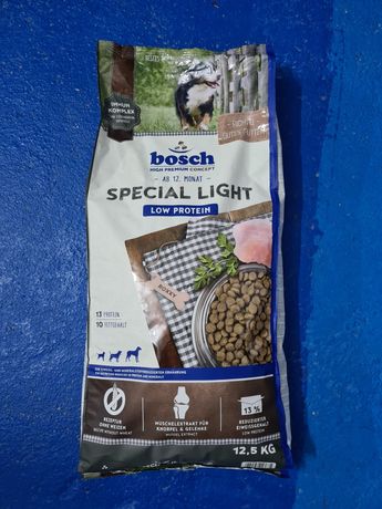 Hrană premium Bosch pentru câini Sensitive Special Light mâncare caini