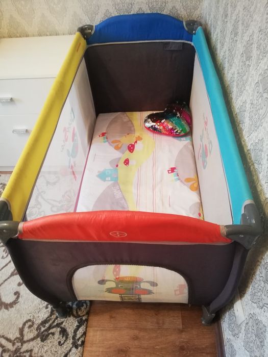 Манеж - кровать детский