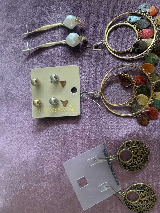 продавам бижутерия