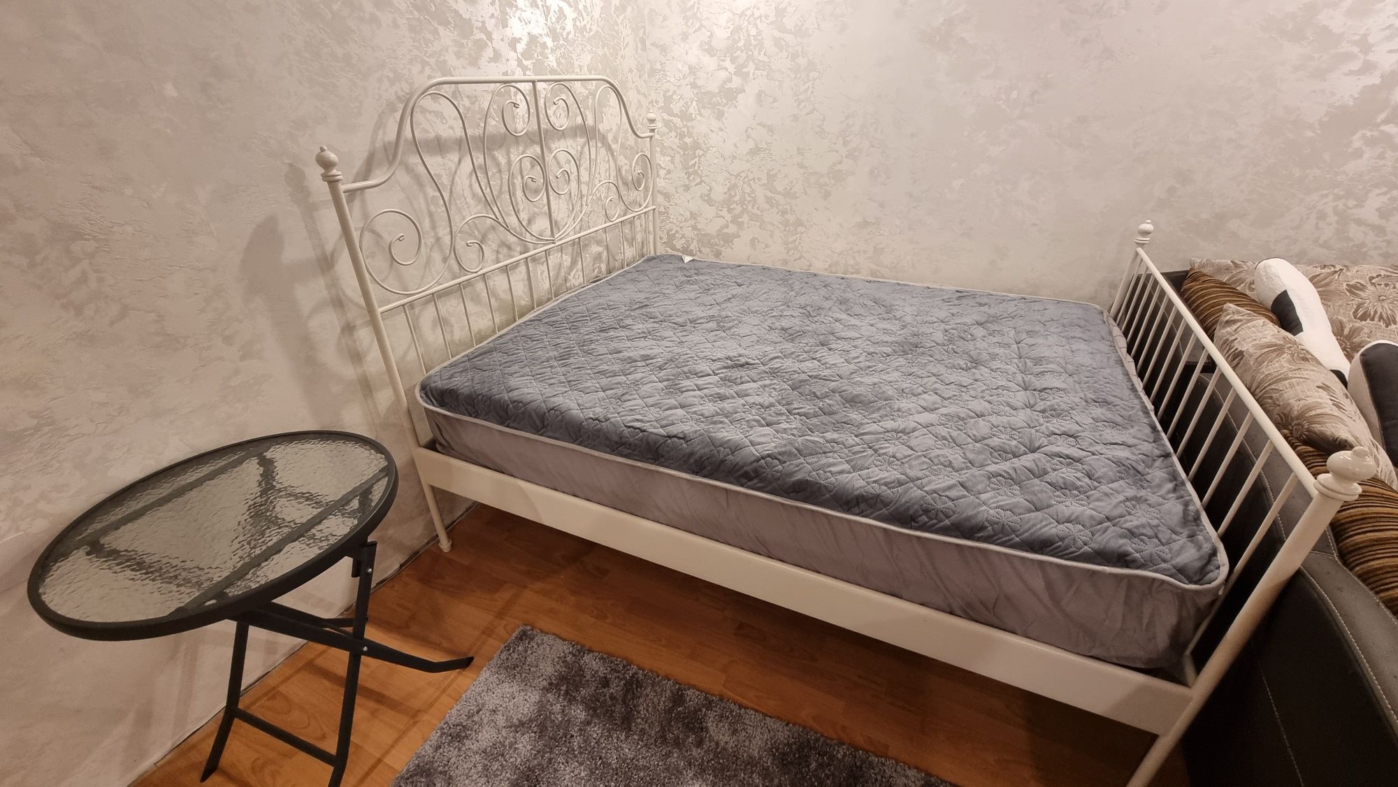 Кровать ИКЕЯ с матрасом