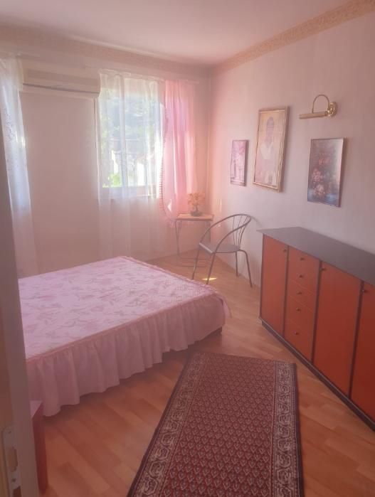 Дава се под наем Двустаен апартамент в Пловдив, Младежки Хълм - 100 кв.м за 300 € - Снимка #5