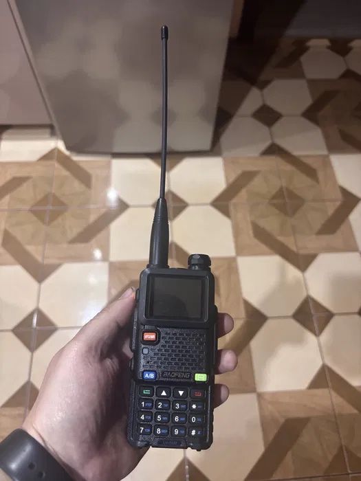 Baofeng UV-5RM 10W 2500mAh VHF si UHF