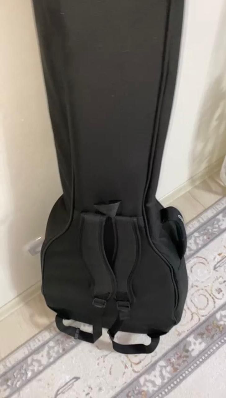 Продам чехол для гитары